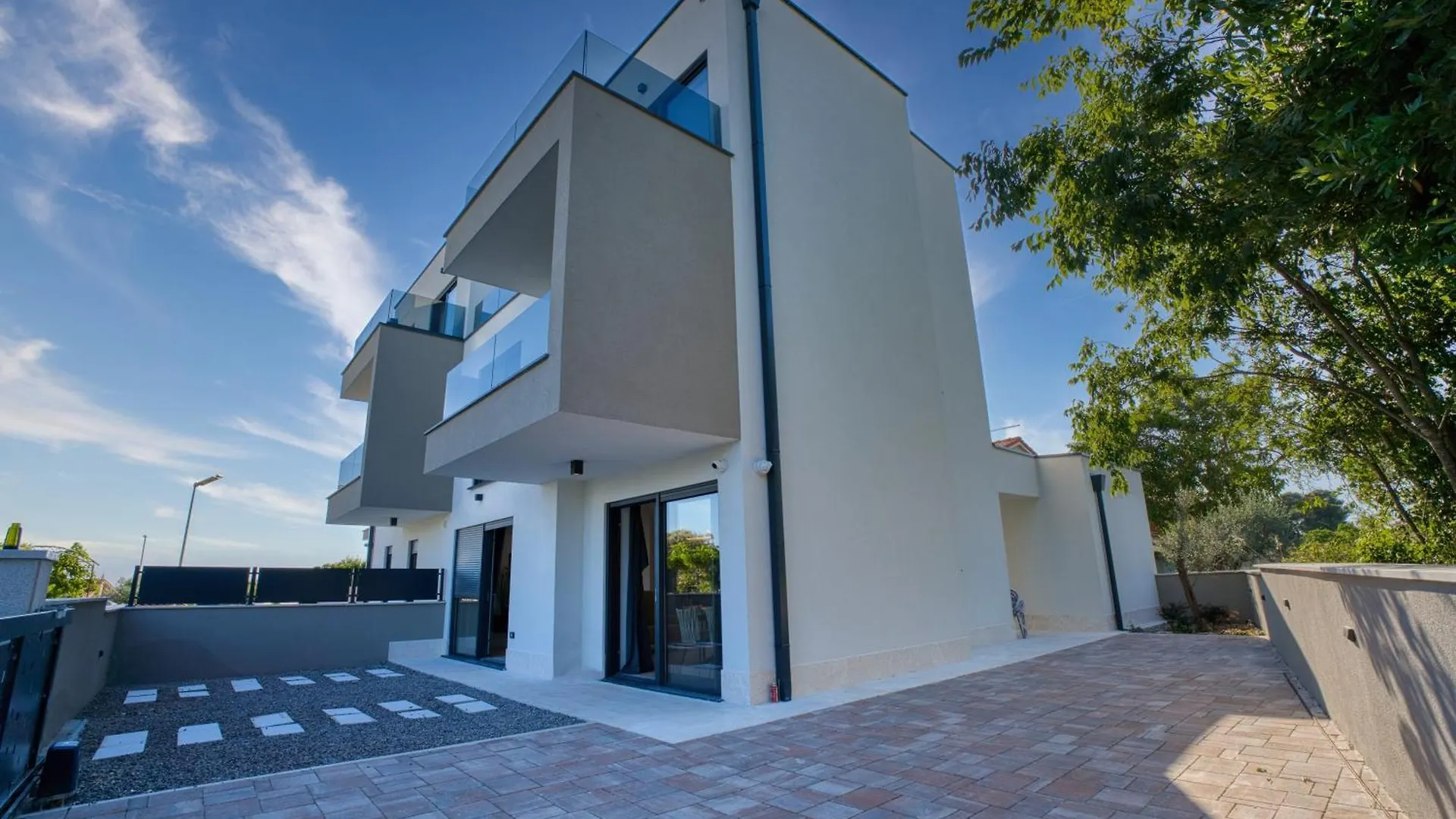 公寓 Sergo House