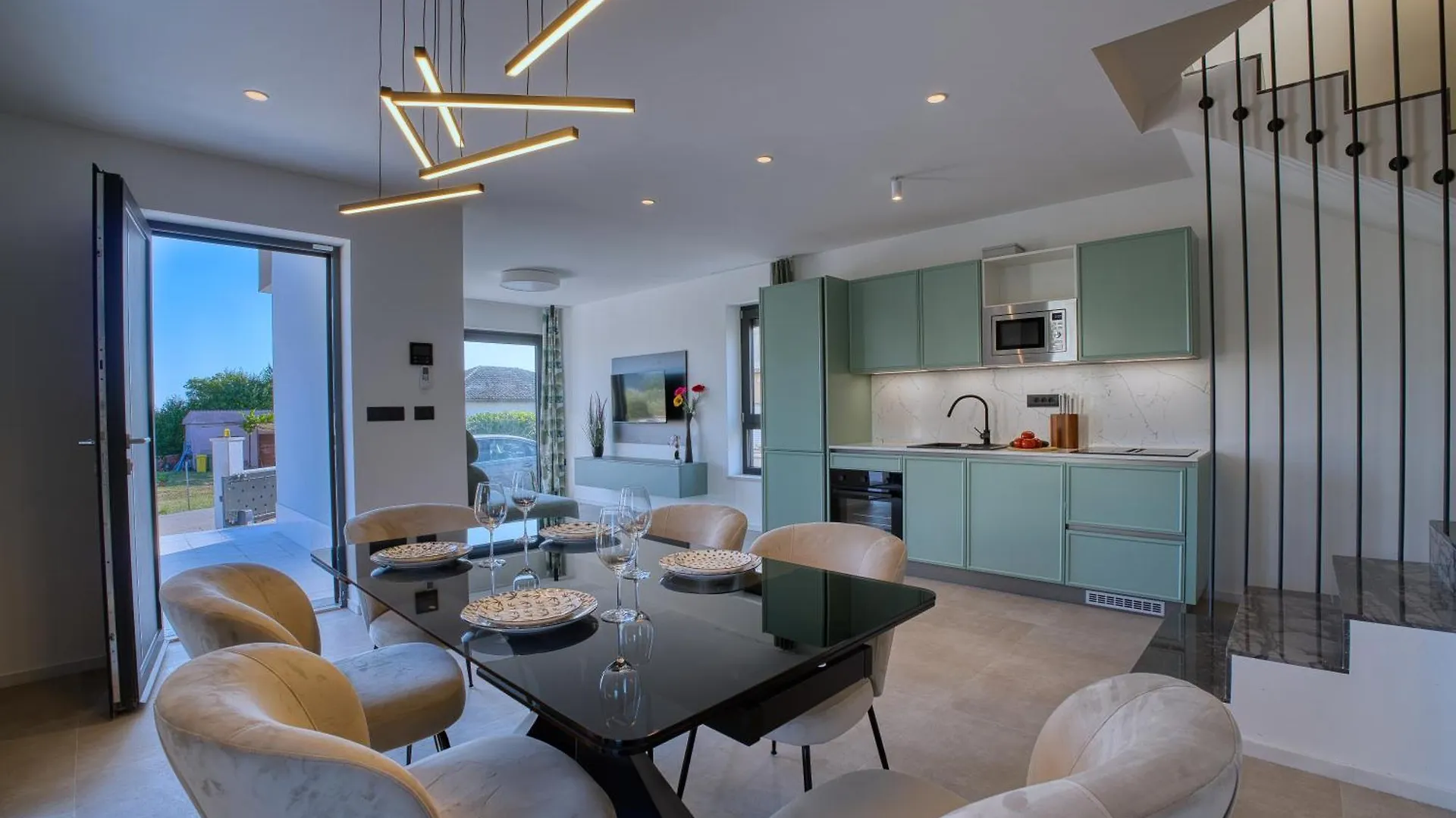 Sergo House 0*, 法扎纳 克罗地亚